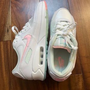 rare easter air max 90’s (brand new never worn)